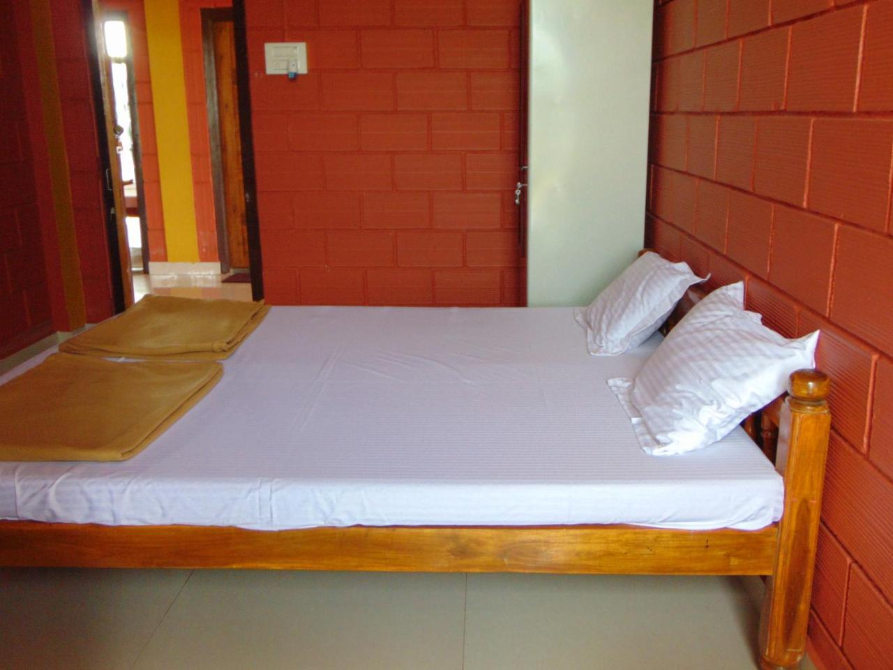 Shanthi Krishna Residency Gokarna  Εξωτερικό φωτογραφία