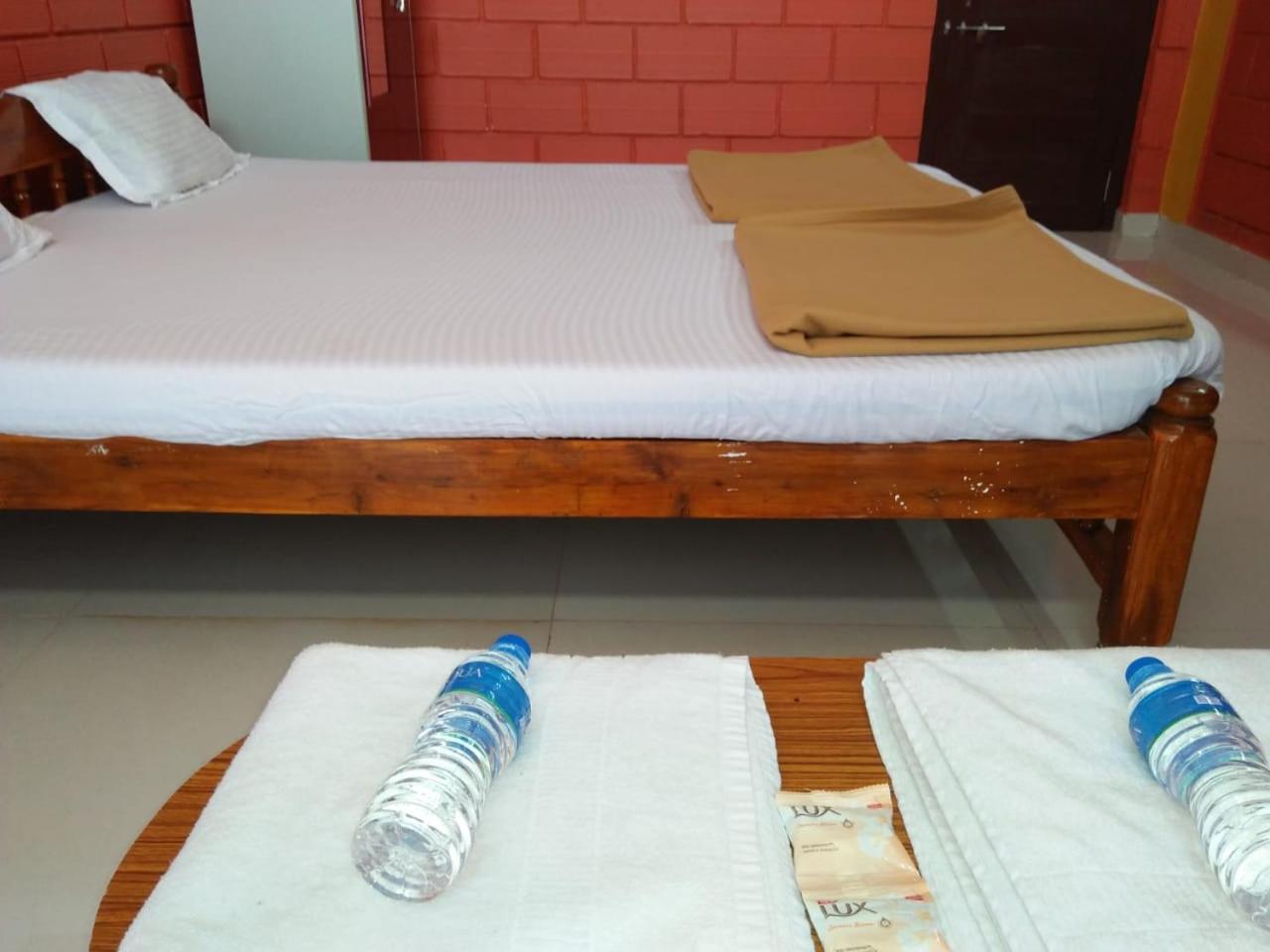 Shanthi Krishna Residency Gokarna  Εξωτερικό φωτογραφία